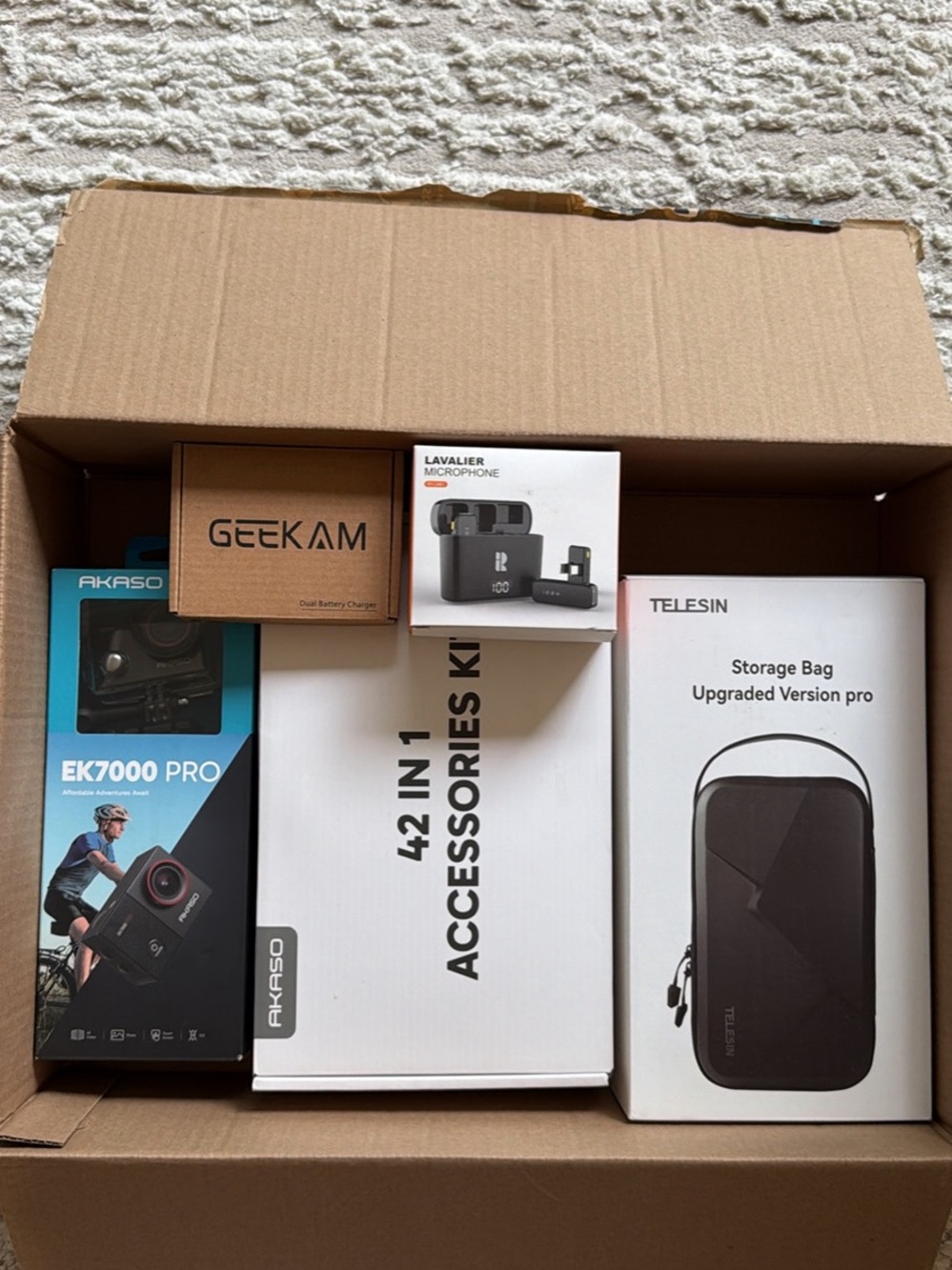 New Akaso camera and Electronics Storage Bag and Accessories Kit Set
